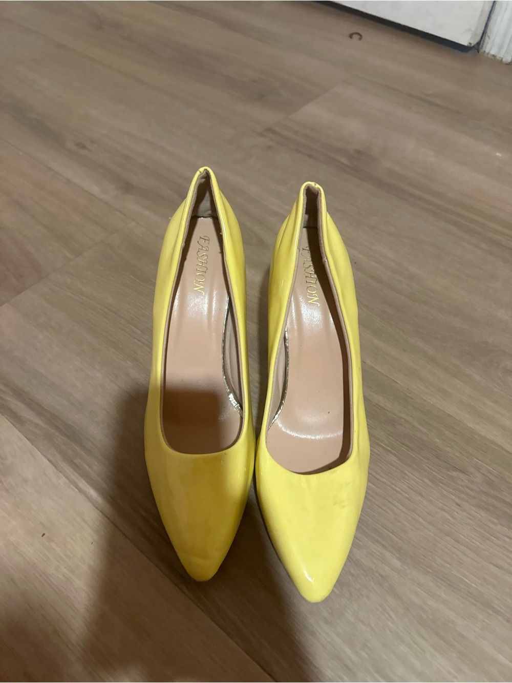 Classic Yellow Pointed-Toe Pumps for Women